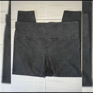 Athleta Elation Garment Dye 7/8 leggings